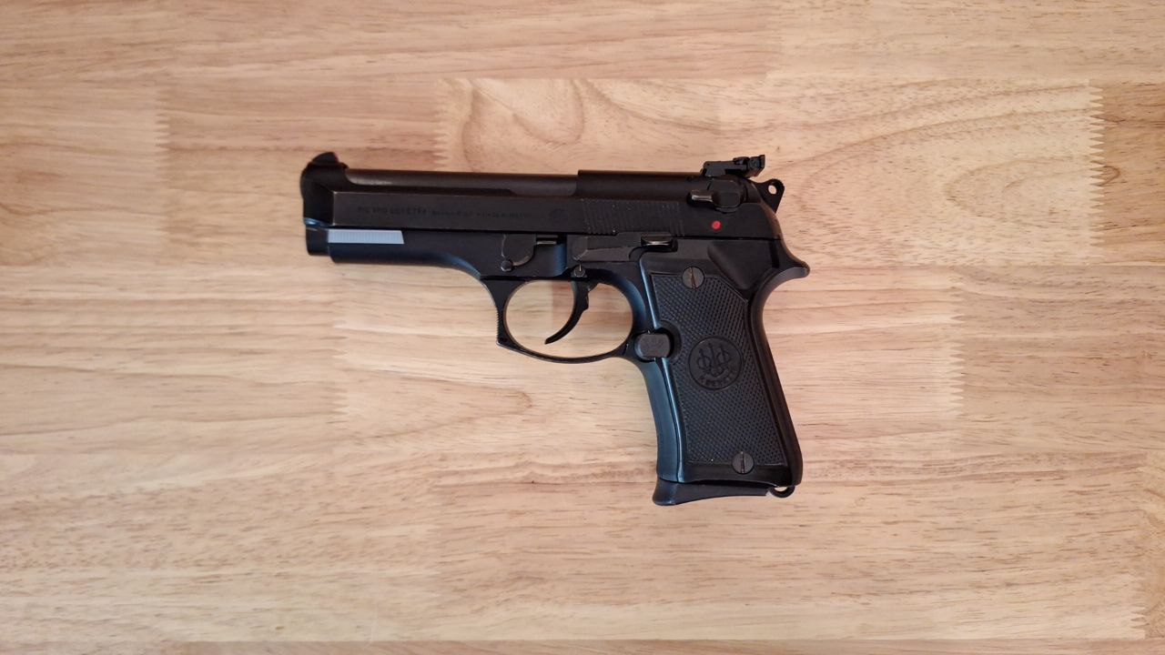Pistool Beretta