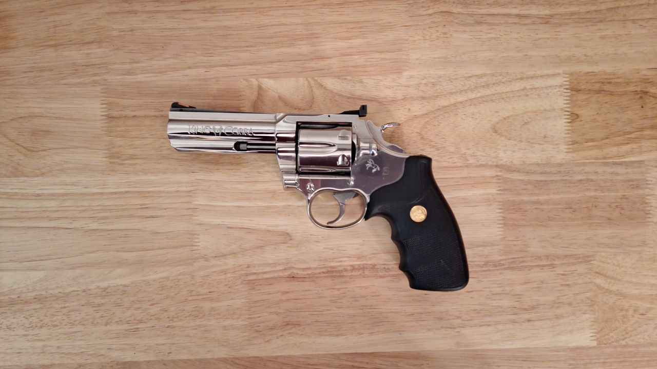 Revolver Colt